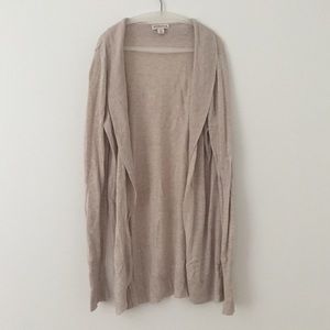 Causal Sweater with Lapel Detail